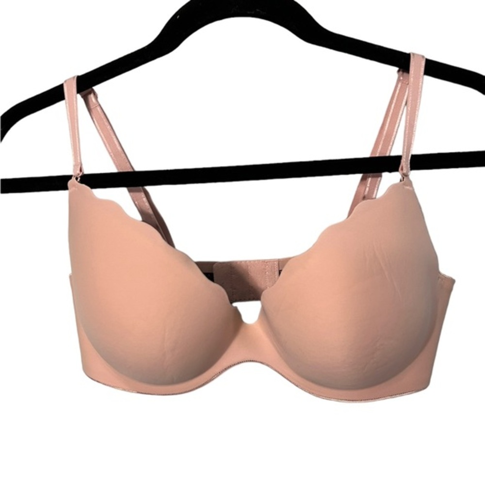 B. tempt’d Peach color Wireless BraSize 36DD